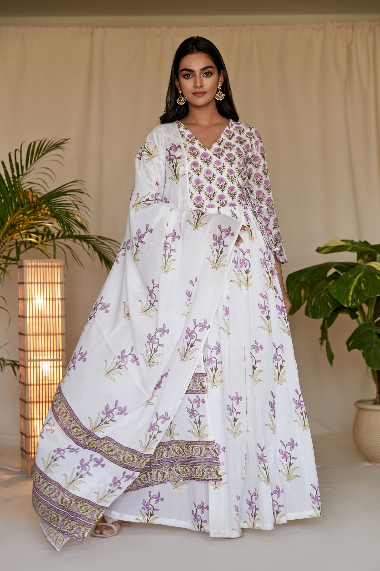Lilac Lily Blockprint Mulmul Dupatta