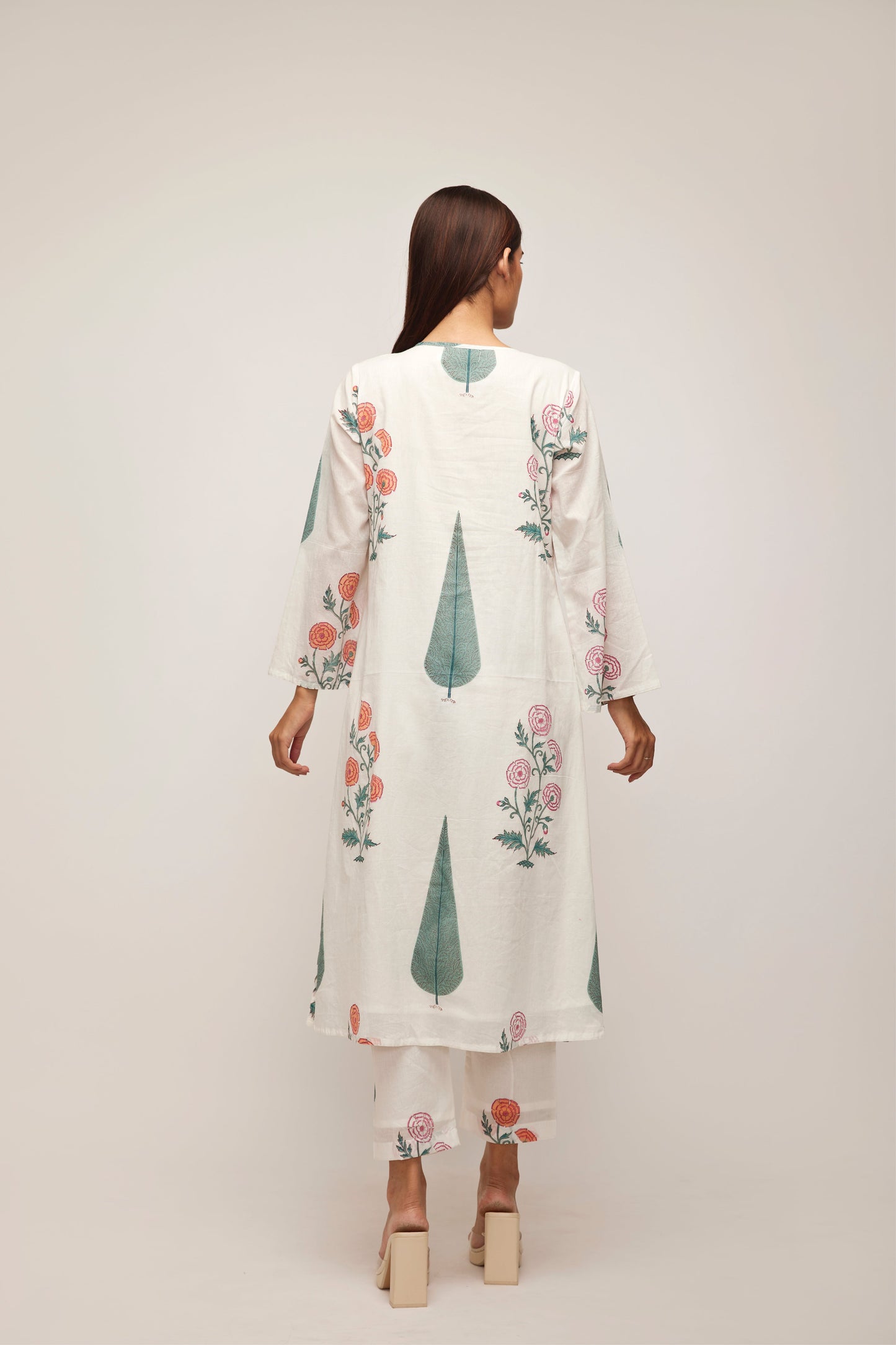 Gulbhaag Kurta Pants