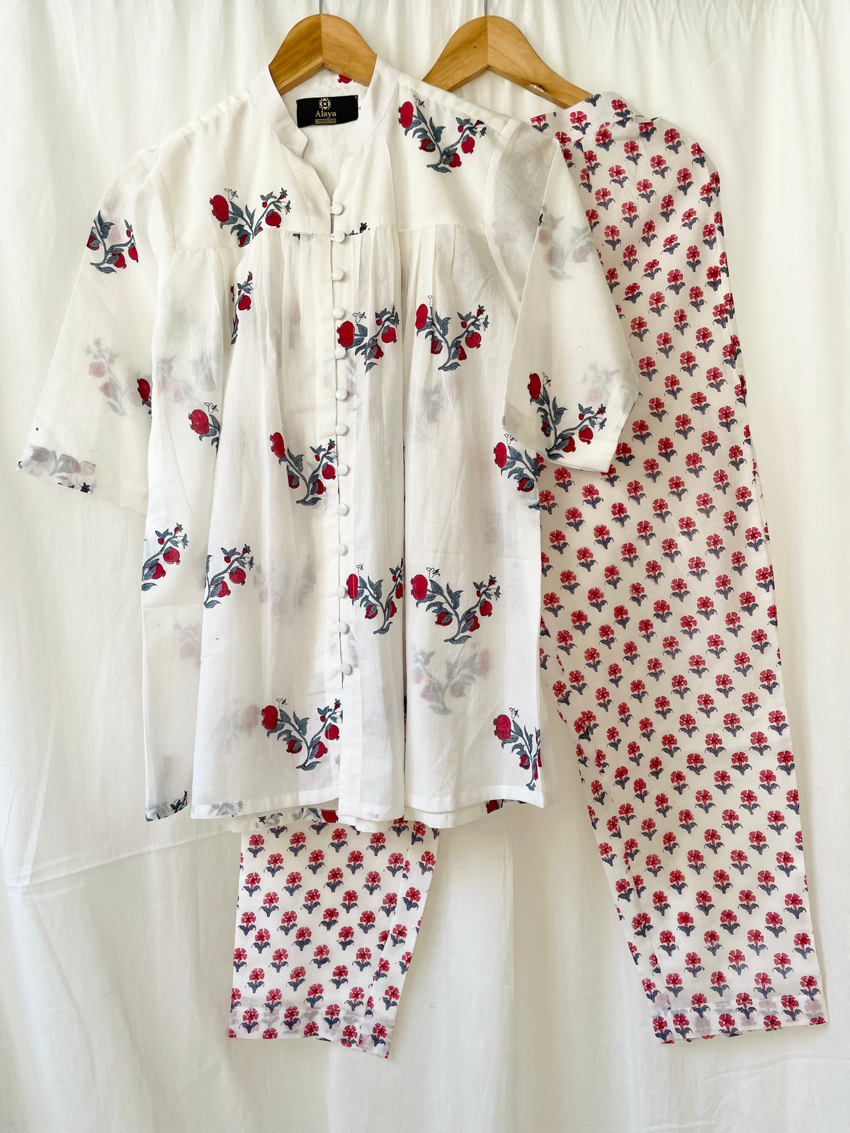 Anar Blockprint Top with Mini print Pants