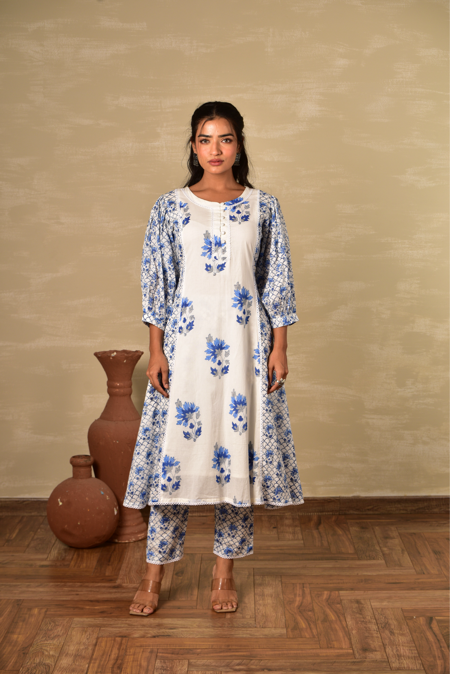 Charbagh kurta with pants and dupatta - Set of 3