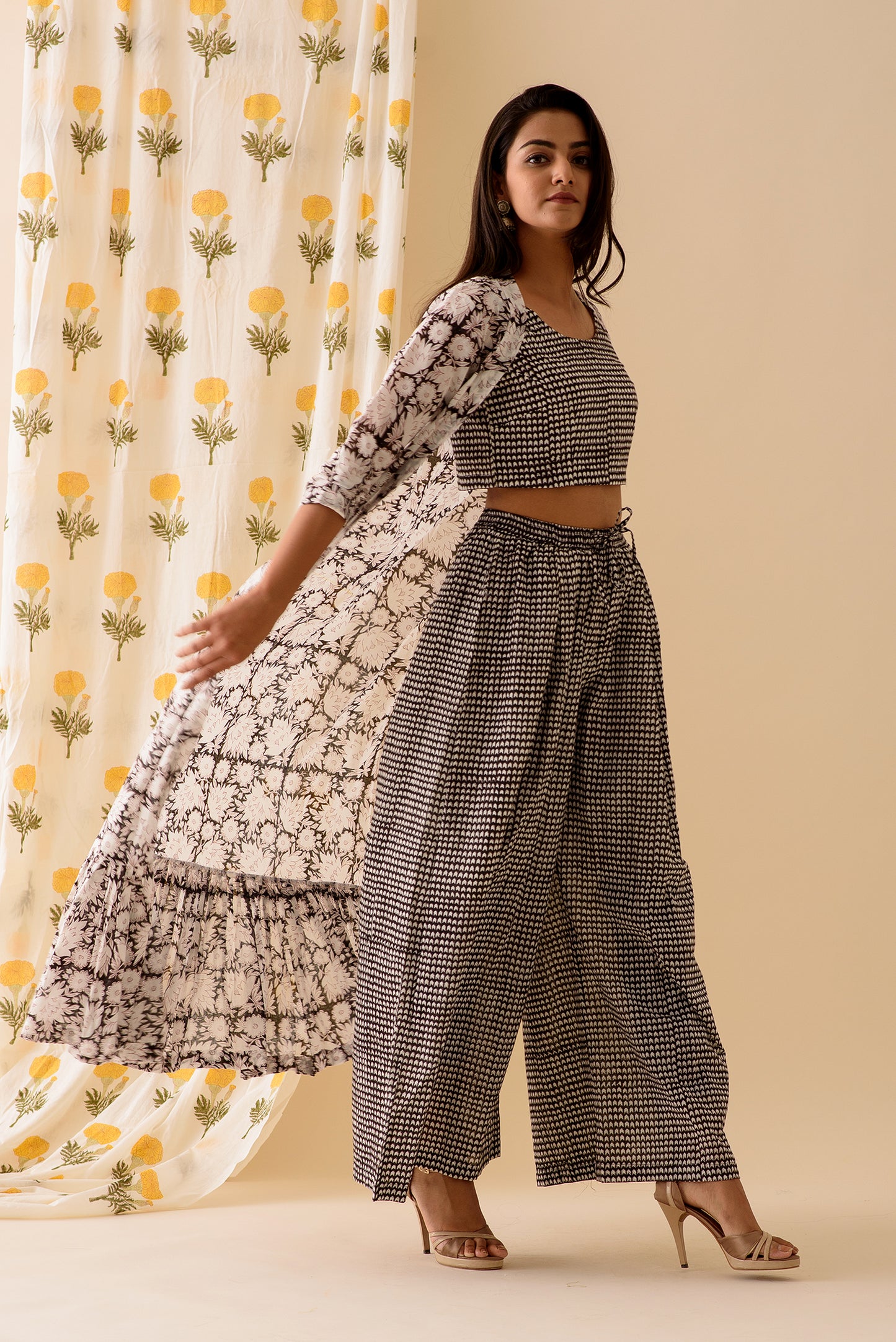 Black BlockPrint Crop Top & Pants Jacket Set - 3XL